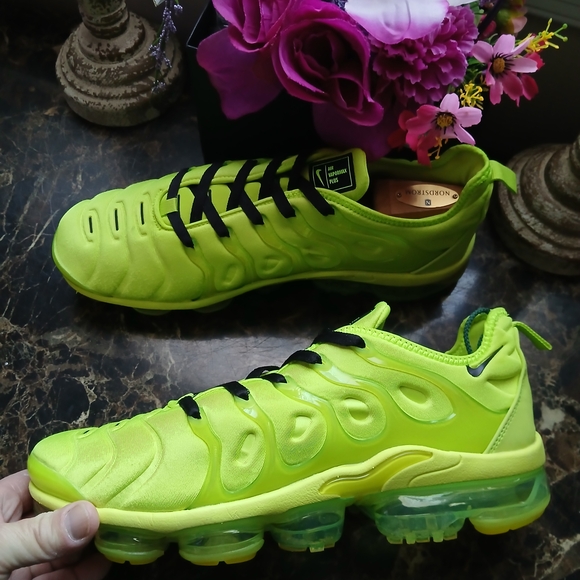 Nike Air VaporMax Streetwear/Lifestyle Shoes Size 12 for Men - Picture 3 of 10